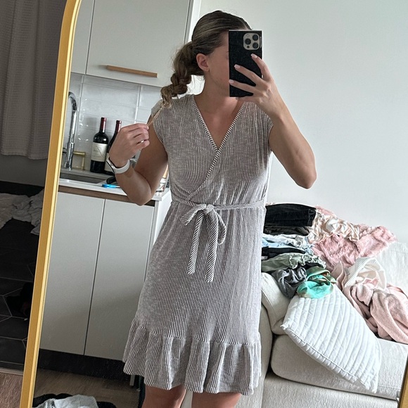 Caution To The Wind Striped Dress - Picture 4 of 5